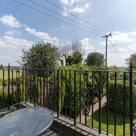 Beautiful Country Cottage For 8 - Great Staycation Wolverhampton Exterior foto