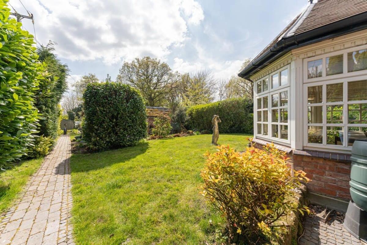 Holiday home Beautiful Country For 8 - Great Staycation Wolverhampton